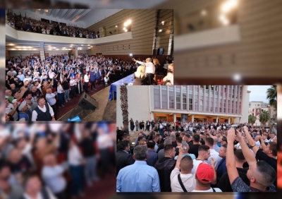 ‘Foltorja’ e Berishës mbledh mijëra demokratë, entuziazmi i tyre ‘pushton’ Durrësin