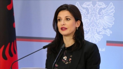 Gazetarja e DW nxjerr zbuluar ministren e Rames: Do me jepte interviste vetëm nese nuk do e pyesja për 2 persona!
