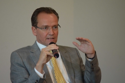 Hapja e negociatave, Krichbaum: Shqipëria e Maqedonia mund të vlerësohen veç e veç