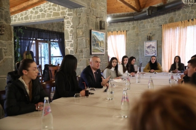 Presidenti Meta: Mbështetja për studentët e ekselencës është detyrë e shtetit dhe shërbimi më i mirë për të ardhmen tonë europiane