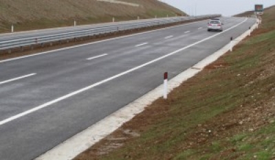 Autostrada Tiranë-Elbasan nuk do të përfundojë kurrë, kompania ndërtuese sërish në telashe