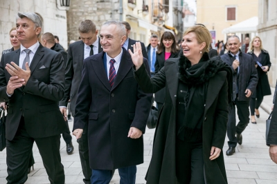 Meta takohet me homologen kroate për sfidat për sigurinë, bashkëpunimin dhe integrimin