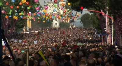 E gjithë bota LIVE nga Tirana/ Reuters, Euronews, Washington Post, VOA, ZDF