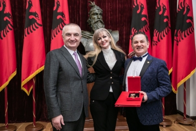 “Promovues i vlerave kombëtare shqiptare jashtë vendit”, Meta dekoron koreografin e shquar “ Për Merita të Veçanta Civile”