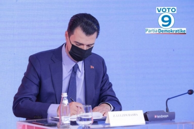 Basha marrëveshje me shoqatën e fasonëve: Ndryshim do të thotë taksë e sheshtë 9%, sigurime shoqërore 18% dhe heqje e taksës Rama mbi naftën 240 lek/litër