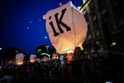 Dje protesta më madhështore dhe krejtësisht paqësore. Regjimi i Rilindjes, po bie