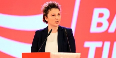 Xhixho/Me lista të hapura nga i pari tek i fundit kandidat i çdo partie, me qëllim që zgjedhësit të vendosin se ke duan të çojnë në Kuvend!
