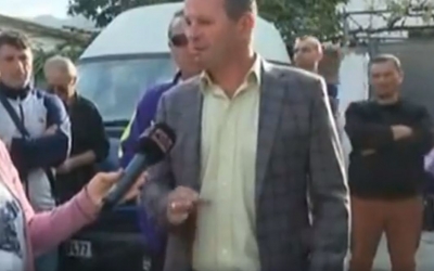 Protestuesi i arrestuar/ Banorët: &#039;Të lirohet menjëherë, ose të na fusin të gjithëve brenda!&#039;