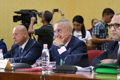 LIVE/ Presidenti Meta merr fjalën para komisionit hetimor