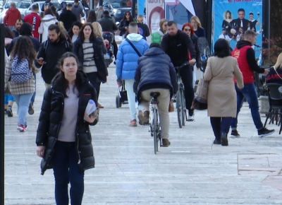 Çmime të shtrenjta dhe të ardhura të ulëta, shqiptarët blejnë më shtrenjtë se evropianët