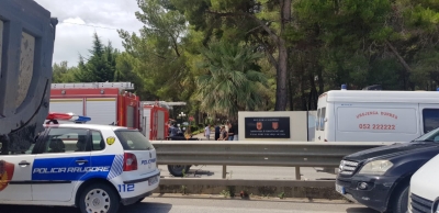 FOTOT/ Gjaku mbulon autostradën, aksidenti i rëndë në Durrës