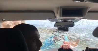 VIDEO/ Film &#039;horror&#039;: 3 km mes frikës e gjakut, pronari i lokalit mbi makinën në ecje të turistëve spanjollë