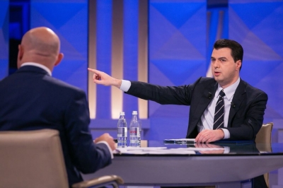 Akuzat për Kosovën/Basha:Përfitues janë pronarët e inceneratorëve dhe ortakët e tyre në politikë dhe media