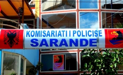 Përplasen dy makina në Sarandë, 6 persona të plagosur