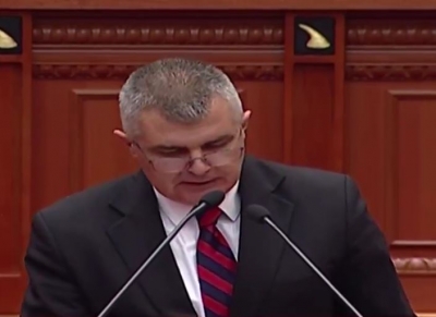 Deputeti Gurakuqi: Të ndalen grabitjet me VKM dhe Vendim Bashkiak të pronave publike nga Rama dhe Veliaj