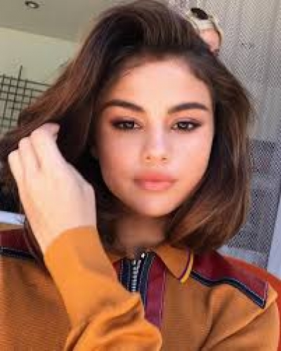 Selena publikon këngën që i dedikohet Justin