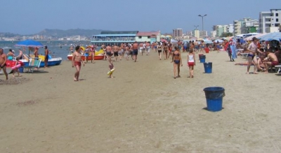 Pse plazhi i Durrësit po humbet turistët?!