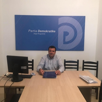 Ferdinand Saraçi zgjidhet kreu i degës së PD, Rrogozhinë