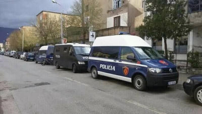 I vunë granatë sot, 32-vjeçari vrau moshatarin e tij në vitin 2000
