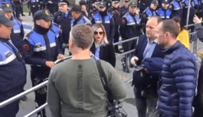 PD publikon videon/ Policia nuk lejon gazetarët të hyjnë në parlament