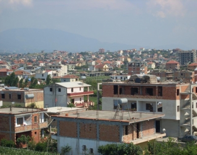 Në protestë për Hipotekën, banorët e një pallati me tre kate pa leje