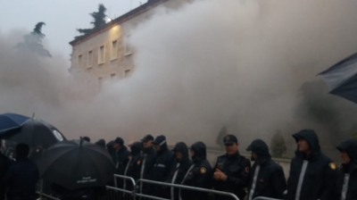 Tubimi i opozitës, jepet masa e sigurisë për 50 protestues, ja çfarë vendosi gjykata