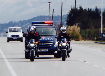 Kapen me drogë, arrestohen të rinjtë në Vlorë
