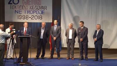 20 vjetori i eksodit kosovar, Bashkia Tropojë shpall “Qytetar Nderi” 4 heronjë lufte dhe 3 luftëtarë e komandantë