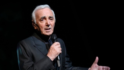 Ndërron jetë Charles Aznavour, “Frank Sinatra” francez