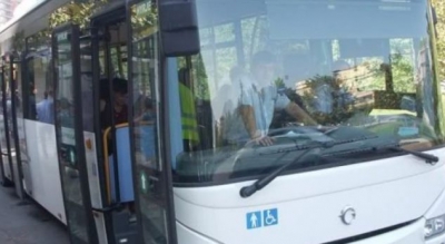 Abone me &quot;mik&quot;, të rinjtë në Tiranë s&#039;përfitojnë abone studenti