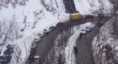 Rikthehet dëbora në Korçë, deri në 15 cm në Dardhë