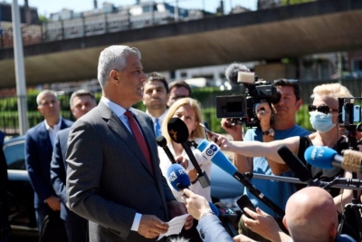 Hashim Thaçi mbërrin në Hagë:Ky është çmimi i lirisë