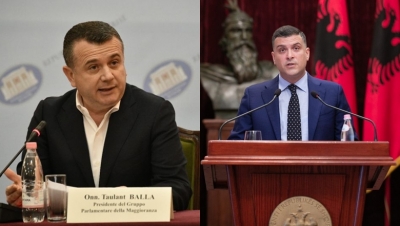 Replika/Blushi-Ballës:Çoje foton te SPAK,bashkë me bisedën që ke me një ministre ...