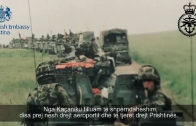 VIDEO/ Ambasada britanike kujton vitin 1999 në Kosovë