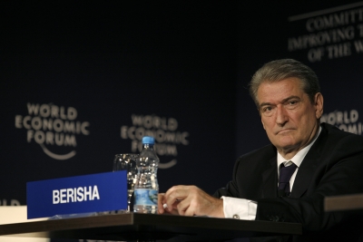 Nga shteti tek qeveria dhe punonjësit e bankave/ Ja kush është perfshirë në grabitjen e Rinasit