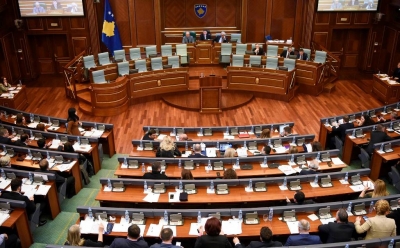 Sot seanca e Kuvendit/A i ka LDK numrat për votimin e Qeverisë Hoti në Kosovë?