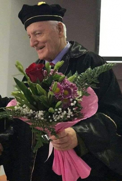 Shuhet profesori i tre kontinenteve, Agron Fico