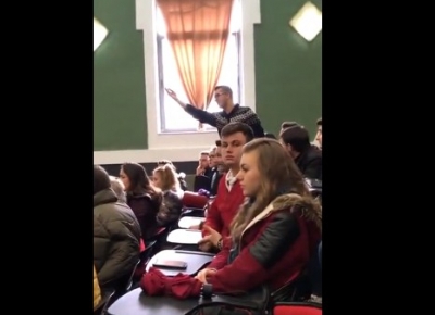 Merret vendimi në UBT: Protesta vazhdon, nuk ka mungesa