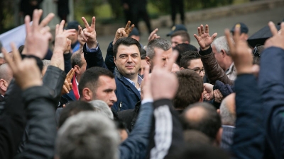 VIDEO/ Një ditë para protestës, Lulzim Basha mesazh shqiptarëve