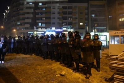 Policia rrethon &quot;Astirin&quot; pak para nisjes së protestës, Berisha publikon fotot