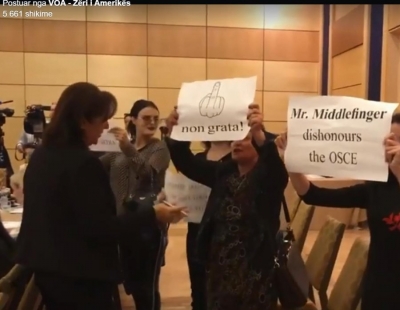 Zëri i Amerikës shfaq pamjet, jehonë protestës së zonjave të Unazës së Re kundër Borchardit