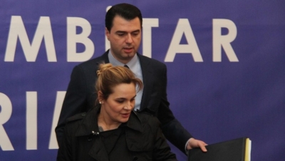Djegia e mandateve, PD dhe LSI mbledhin grupet parlamentare