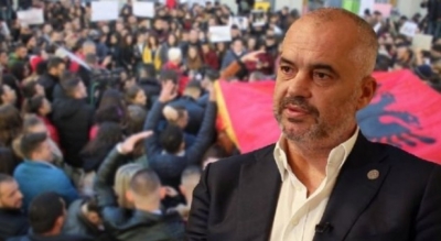 Degradon më tej Edi Rama, sulmon përsëri studentët dhe pedagogët