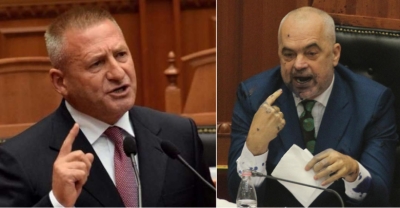 “Shife pak a kam gjë në gojë?”, Nard Ndoka ‘godet’ me meme: Dallohet profesionisti
