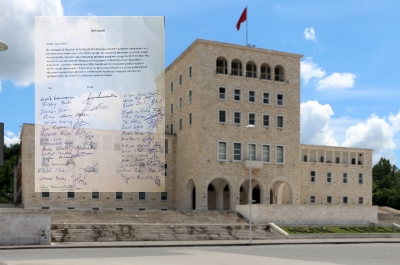 Pas Filologjikut edhe pedagogët e Gjeologjisë firmosin kundër ligjit të Arsimit