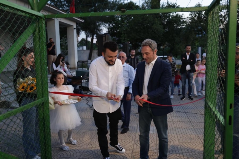 Spahia inauguron këndin e ri sportiv në shkollën Ali Laçej: Më shumë mjedise të tilla, një jetë e shëndetshme për rininë