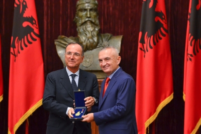 Meta vlerëson ish-ministrin e Jashtëm italian, Franco Frattini me Dekoratën “Gjergj Kastrioti Skënderbeu”
