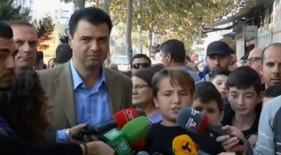 Unaza e Re/ Drithërima e fëmijës: Po na prishin shtëpinë, mamin e babin i çuan në komisariat!