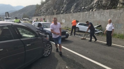 Dy aksidente në Qafë Thanë, plagosen 6 maqedonas