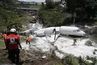 Honduras/ Rrëzohet avioni privat, shpëton ekuipazhi... fotot ‘shëtisin’ botën